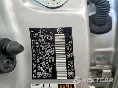 Zdjęcie 13 z 13 samochodu: 2019 TOYOTA PRIUS LIMITED VIN:JTDKARFU6K3100786 - miniatura