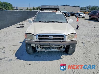 Piąte zdjęcie samochodu w środku: 2001 NISSAN PATHFINDER SE VIN:JN8DR09X71W572323 - miniatura