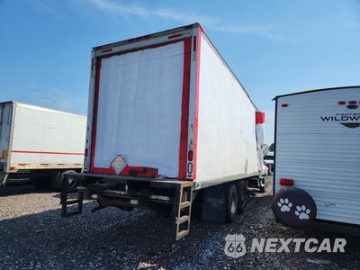 Trzecie zdjęcie samochodu z tyłu: 2018 MACK GU713 BOX TRUCK VIN:1M2AX04C6JM041680 - miniatura