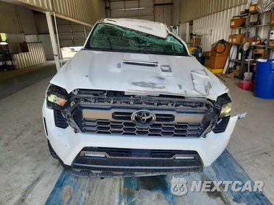 Piąte zdjęcie samochodu w środku: 2026 TOYOTA TACOMA TRD SPORT VIN:3TMLB5JN3TM227165 - miniatura