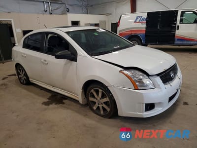 Czwarte zdjęcie samochodu z boku: 2012 NISSAN SENTRA 2.0 VIN:3N1AB6AP1CL771834 - miniatura