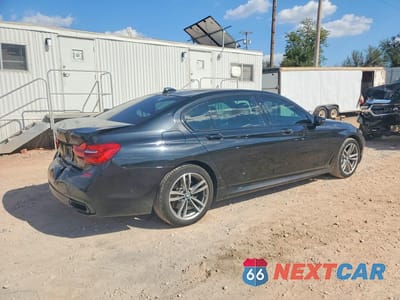 Trzecie zdjęcie samochodu z tyłu: 2017 BMW 750 XI VIN:WBA7F2C54HG422059 - miniatura