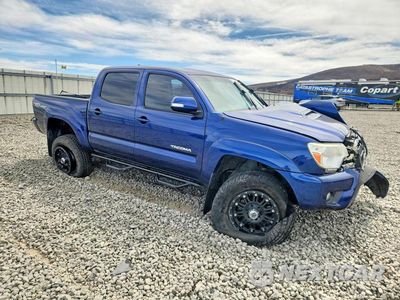 Czwarte zdjęcie samochodu z boku: 2014 TOYOTA TACOMA V6 VIN:3TMLU4EN9EM156426 - miniatura