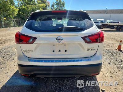 Zdjęcie 6 z 13 samochodu: 2017 NISSAN ROGUE SPORT SV VIN:JN1BJ1CR7HW114501 - miniatura
