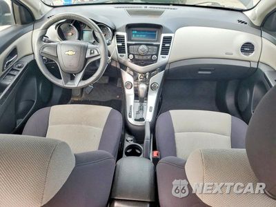Zdjęcie 8 z 12 samochodu: 2013 CHEVROLET CRUZE LS VIN:1G1PA5SG8D7262311 - miniatura