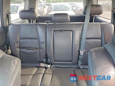 Zdjęcie 10 z 13 samochodu: 2005 HONDA PILOT EXL VIN:2HKYF18535H572813 - miniatura
