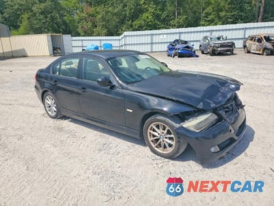 Czwarte zdjęcie samochodu z boku: 2010 BMW 328 I VIN:WBAPH7G52ANM49344 - miniatura