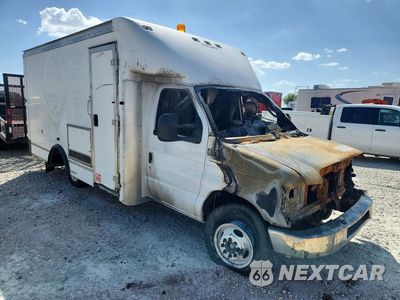 Czwarte zdjęcie samochodu z boku: 2018 FORD E450 DELIVERY TRUCK VIN:1FDXE4FS3JDC41301 - miniatura