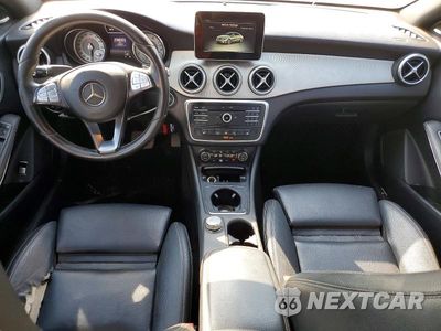 Zdjęcie 8 z 12 samochodu: 2016 MERCEDES-BENZ CLA 250 VIN:WDDSJ4EBXGN388722 - miniatura