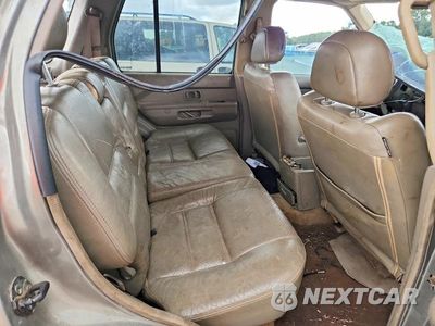 Zdjęcie 11 z 13 samochodu: 2004 NISSAN PATHFINDER SE VIN:JN8DR09Y04W907774 - miniatura