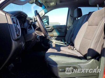 Zdjęcie 7 z 12 samochodu: 2019 CHEVROLET SILVERADO K1500 LT VIN:1GCUYDED7KZ114007 - miniatura