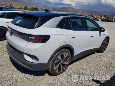 Trzecie zdjęcie samochodu z tyłu: 2021 VOLKSWAGEN ID.4 FIRST EDITION VIN:WVGDMPE28MP007201 - miniatura