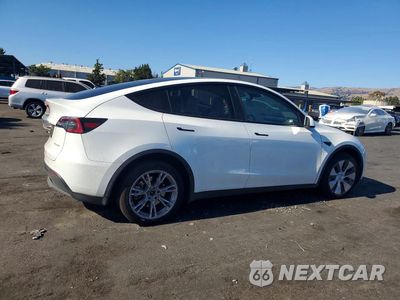 Trzecie zdjęcie samochodu z tyłu: 2024 TESLA MODEL Y VIN:7SAYGDEE1RF002660 - miniatura