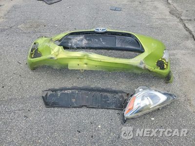 Zdjęcie 12 z 13 samochodu: 2015 TOYOTA PRIUS C TWO VIN:JTDKDTB39F1091732 - miniatura