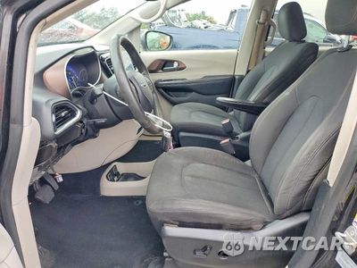 Zdjęcie 7 z 14 samochodu: 2017 CHRYSLER PACIFICA TOURING VIN:2C4RC1DG3HR611217 - miniatura