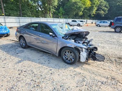 Czwarte zdjęcie samochodu z boku: 2024 HYUNDAI ELANTRA SEL VIN:KMHLM4DG2RU831873 - miniatura