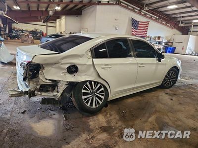 Trzecie zdjęcie samochodu z tyłu: 2019 SUBARU LEGACY 2.5I PREMIUM VIN:4S3BNAF65K3035372 - miniatura