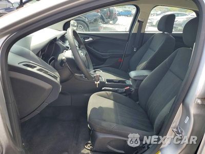 Zdjęcie 7 z 13 samochodu: 2016 FORD FOCUS SE VIN:1FADP3F29GL255753 - miniatura
