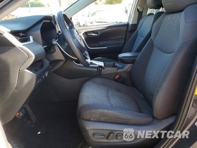 Zdjęcie 7 z 13 samochodu: 2020 TOYOTA RAV4 XLE VIN:2T3W1RFV7LW071582 - miniatura