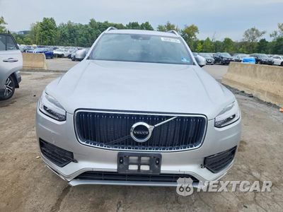 Piąte zdjęcie samochodu w środku: 2019 VOLVO XC90 T6 MOMENTUM VIN:YV4A22PK8K1425381 - miniatura
