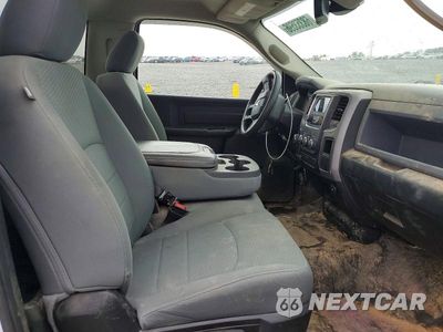 Zdjęcie 10 z 12 samochodu: 2020 RAM 1500 CLASSIC TRADESMAN VIN:3C6JR6DT7LG295848 - miniatura
