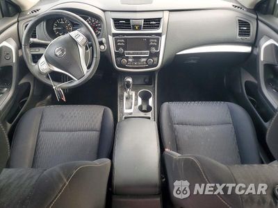 Zdjęcie 8 z 13 samochodu: 2018 NISSAN ALTIMA 2.5 SV VIN:1N4AL3AP3JC116470 - miniatura