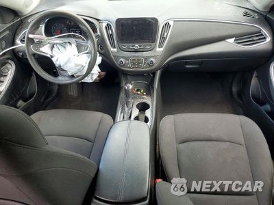 Zdjęcie 8 z 12 samochodu: 2019 CHEVROLET MALIBU LT VIN:1G1ZD5ST9KF166896 - miniatura