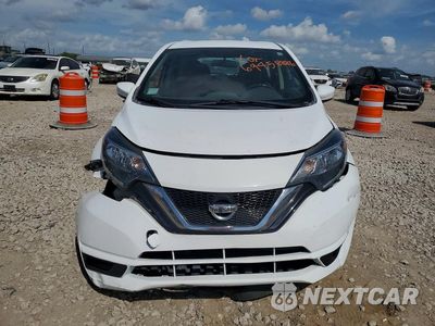 Piąte zdjęcie samochodu w środku: 2017 NISSAN VERSA NOTE SV VIN:3N1CE2CP0HL356422 - miniatura