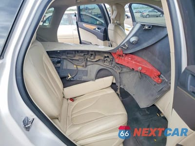 Zdjęcie 10 z 12 samochodu: 2015 LINCOLN MKC VIN:5LMCJ2A95FUJ13536 - miniatura