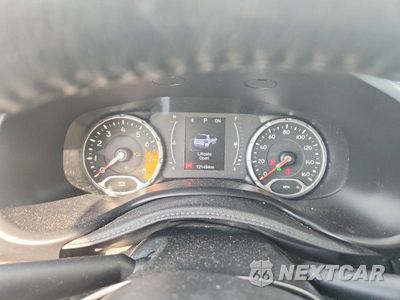 Zdjęcie 9 z 12 samochodu: 2017 JEEP RENEGADE LATITUDE VIN:ZACCJBBBXHPF57959 - miniatura
