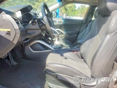 Zdjęcie 7 z 12 samochodu: 2013 HYUNDAI VELOSTER BASE VIN:KMHTC6AD5DU170941 - miniatura