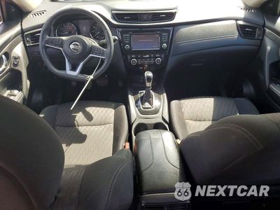 Zdjęcie 8 z 13 samochodu: 2017 NISSAN ROGUE SV VIN:5N1AT2MV2HC833432 - miniatura