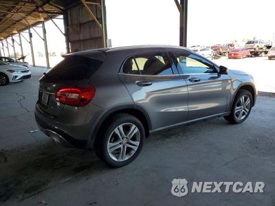 Trzecie zdjęcie samochodu z tyłu: 2018 MERCEDES-BENZ GLA 250 4MATIC VIN:WDCTG4GBXJJ369297 - miniatura
