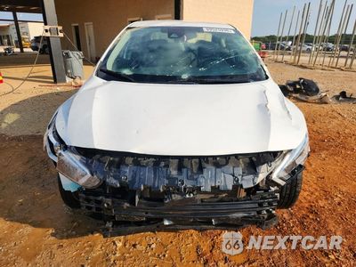 Piąte zdjęcie samochodu w środku: 2022 NISSAN VERSA SV VIN:3N1CN8EV3NL859520 - miniatura