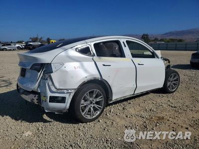Trzecie zdjęcie samochodu z tyłu: 2022 TESLA MODEL Y VIN:7SAYGAEE9NF490037 - miniatura