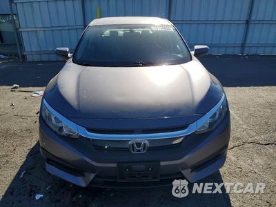 Piąte zdjęcie samochodu w środku: 2017 HONDA CIVIC LX VIN:19XFC2F54HE200317 - miniatura