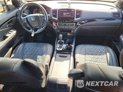 Zdjęcie 8 z 12 samochodu: 2017 HONDA RIDGELINE BLACK EDITION VIN:5FPYK3F83HB038242 - miniatura
