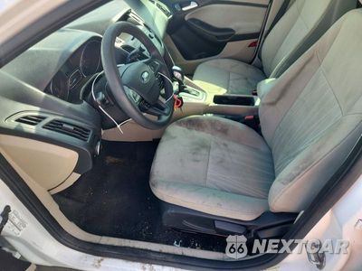 Zdjęcie 7 z 12 samochodu: 2015 FORD FOCUS SE VIN:1FADP3F20FL250407 - miniatura
