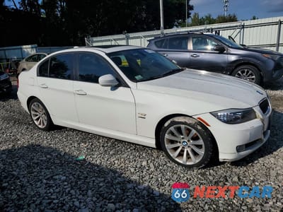Czwarte zdjęcie samochodu z boku: 2011 BMW 328 XI SULEV VIN:WBAPK5G57BNN78980 - miniatura