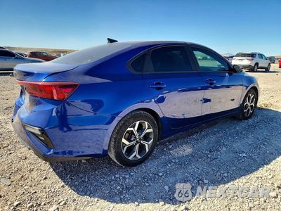 Trzecie zdjęcie samochodu z tyłu: 2020 KIA FORTE LXS VIN:3KPF24AD0LE204824 - miniatura