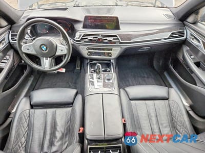 Zdjęcie 8 z 12 samochodu: 2020 BMW 750 XI VIN:WBA7U2C0XLGJ59675 - miniatura