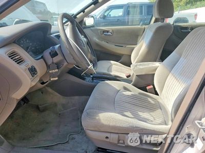 Zdjęcie 7 z 12 samochodu: 1998 HONDA ACCORD EX VIN:1HGCG5650WA131023 - miniatura