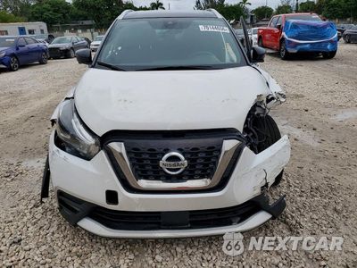Piąte zdjęcie samochodu w środku: 2020 NISSAN KICKS SR VIN:3N1CP5DV9LL564137 - miniatura