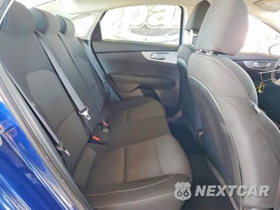 Zdjęcie 10 z 13 samochodu: 2023 KIA FORTE LXS VIN:3KPF24AD8PE565515 - miniatura