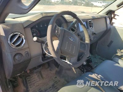 Zdjęcie 8 z 12 samochodu: 2011 FORD F550 SUPER DUTY VIN:1FDUF5GT4BEB78198 - miniatura