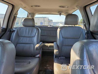 Zdjęcie 10 z 13 samochodu: 2004 HONDA ODYSSEY EXL VIN:5FNRL18984B096877 - miniatura