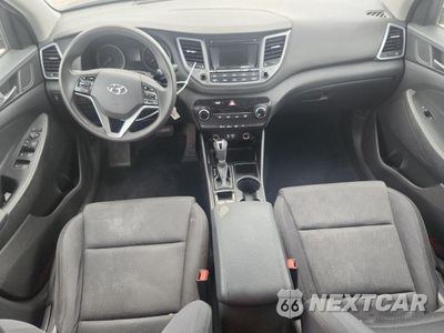 Zdjęcie 8 z 13 samochodu: 2017 HYUNDAI TUCSON SE VIN:KM8J23A45HU533026 - miniatura