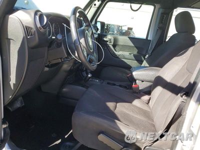 Zdjęcie 7 z 12 samochodu: 2015 JEEP WRANGLER UNLIMITED SPORT VIN:1C4BJWDG0FL501624 - miniatura