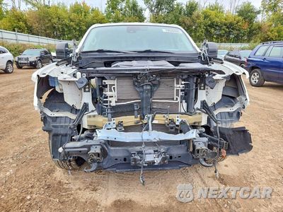 Piąte zdjęcie samochodu w środku: 2024 NISSAN TITAN SV VIN:1N6AA1EDXRN115558 - miniatura