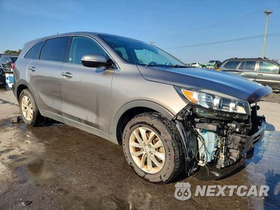 Czwarte zdjęcie samochodu z boku: 2017 KIA SORENTO L VIN:5XYPG4A33HG246850 - miniatura
